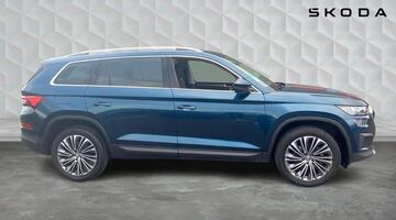 2022 Škoda TSI ACT SE L Executive Euro 6 5-door (7 Seat) (Blue) - Image: 5