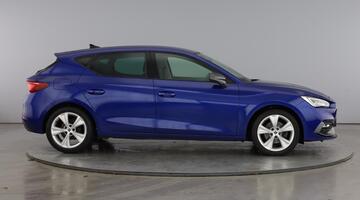 2021 SEAT TSI EVO FR Euro 6 5-door (Blue) - Image: 4