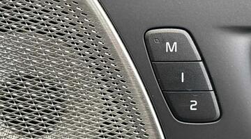 2025 Volvo 2.0 T8 18.8kWh Ultra Dark Auto Euro 6 5-door (Black) - Image: 26