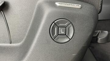 2025 Volkswagen ETSI MHEV R-Line DSG Euro 6 5-door (Black) - Image: 17