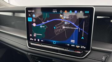 2025 Volkswagen ETSI MHEV Life DSG Euro 6 5-door (Purple) - Image: 16