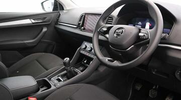 2024 Škoda 1.0 TSI SE Drive Euro 6 5-door (Black) - Image: 6