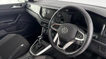 2025 Volkswagen 1.0 TSI Match DSG Euro 6 5-door (White) - Image: 6