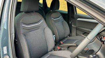 2025 SEAT 1.0 TSI FR DSG Euro 6 5-door (Blue) - Image: 22