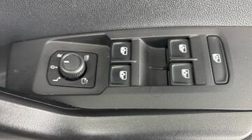 2022 Volkswagen 1.0 TSI Black Edition Euro 6 5-door (Black) - Image: 19