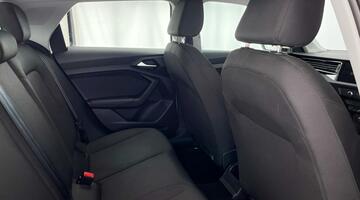 2022 Audi 1.0 TFSI 25 Technik Sportback Euro 6 5-door (White) - Image: 26