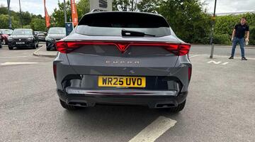 2025 CUPRA ETSI V3 DSG Euro 6 5-door (Grey) - Image: 17