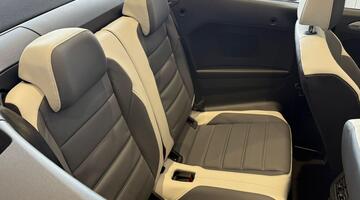 2025 Volkswagen TSI Style DSG Euro 6 5-door (Red) - Image: 18