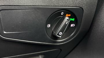 2022 Volkswagen TSI Active DSG Euro 6 5-door (Grey) - Image: 23