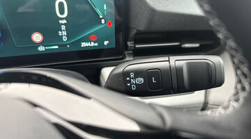 2025 Ford Standard Range 43kWh Premium Auto 5-door (Blue) - Image: 18