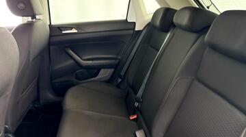 2021 Volkswagen 1.0 TSI Match Euro 6 5-door (White) - Image: 28