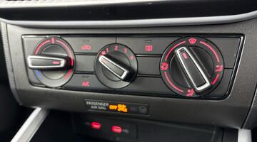 2023 SEAT 1.0 TSI EVO SE Technology Euro 6 5-door (Blue) - Image: 13