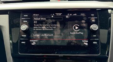 2025 Volkswagen 2.0 TSI R Fastback DSG 4Motion Euro 6 5-door (White) - Image: 39