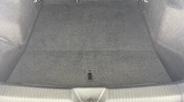 2022 Volkswagen Pure 52kWh Life Auto 5-door (White) - Image: 29