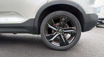 2024 Volvo 2.0 B4 MHEV Ultra Bright DCT Auto Euro 6 5-door (Silver) - Image: 5