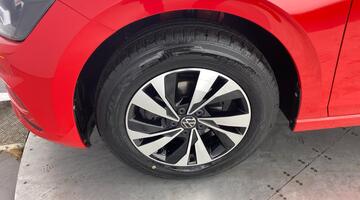 2021 Volkswagen 1.0 EVO Match Euro 6 5-door (Red) - Image: 30