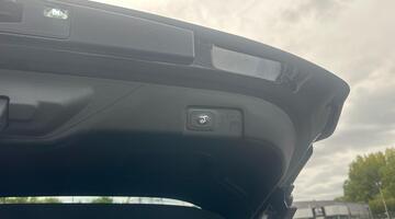 2022 Ford 1.0T EcoBoost MHEV ST-Line Vignale DCT Euro 6 5-door (Black) - Image: 28