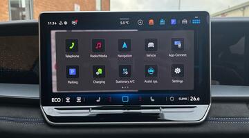 2025 Volkswagen TSI eHybrid 19.7kWh R-Line Edition DSG Euro 6 5-door (Blue) - Image: 34