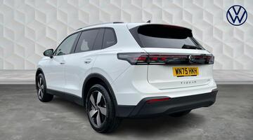 2025 Volkswagen ETSI MHEV Match DSG Euro 6 5-door (White) - Image: 3