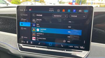 2025 Volkswagen ETSI MHEV R-Line DSG Euro 6 5-door (Grey) - Image: 14