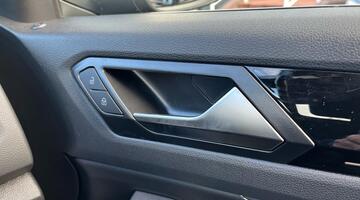 2025 Volkswagen TSI R-Line DSG 2WD Euro 6 2-door (Grey) - Image: 25