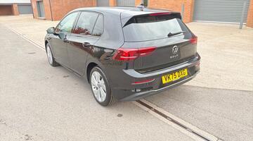 2025 Volkswagen TSI Match Euro 6 5-door (Black) - Image: 13