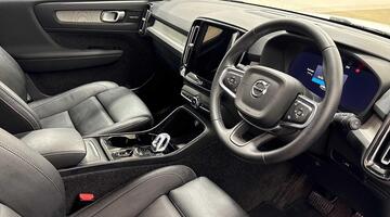 2024 Volvo 2.0 B4 MHEV Ultra Dark DCT Auto Euro 6 5-door (Blue) - Image: 9