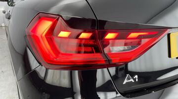 2025 Audi 1.0 TFSI 30 S line Sportback S Tronic Euro 6 5-door (Black) - Image: 31
