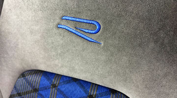 2025 Volkswagen 2.0 TSI R DSG 4Motion Euro 6 5-door (Black) - Image: 38