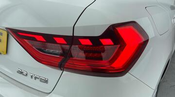 2022 Audi 1.0 TFSI 30 Technik Sportback Euro 6 5-door (White) - Image: 27
