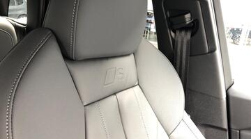 2025 Audi 2.0 TDI Launch Edition S Tronic quattro Euro 6 5-door (Black) - Image: 44