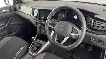 2022 Volkswagen 1.0 TSI Life Euro 6 5-door (Grey) - Image: 6
