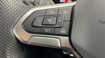 2025 Volkswagen TSI eHybrid 19.7kWh R-Line DSG Euro 6 5-door (Silver) - Image: 7