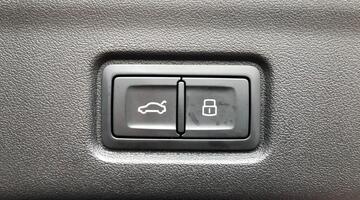 2025 Audi 100kWh Edition 1 Sportback Auto quattro 5-door (Blue) - Image: 23