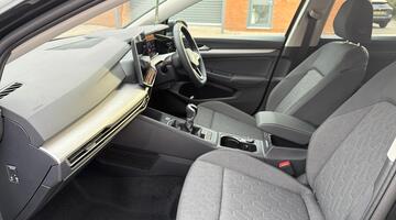 2025 Volkswagen TSI Match Euro 6 5-door (Black) - Image: 16