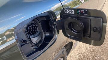 2025 Škoda 63kWh 60 Edition Auto 5-door (Green) - Image: 15