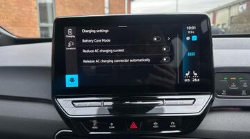 2020 Volkswagen Pro Performance 58kWh Life Auto 5-door (Silver) - Image: 57