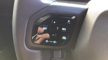 2025 Ford Extended Range 77kWh Premium Auto 5-door (Yellow) - Image: 25