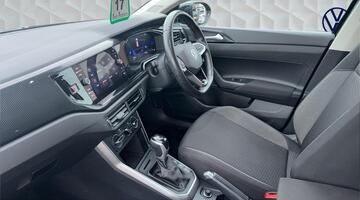 2024 Volkswagen 1.0 TSI Life DSG Euro 6 5-door (Black) - Image: 2