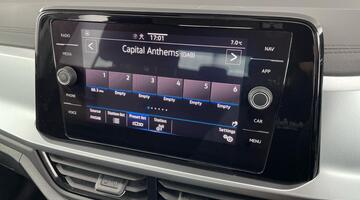 2023 Volkswagen 1.0 TSI Life Euro 6 5-door (Grey) - Image: 13