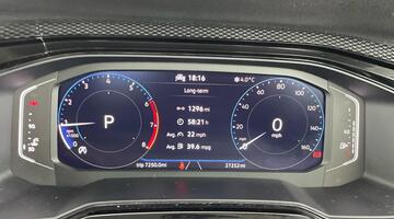 2022 Volkswagen 1.0 TSI Life DSG Euro 6 5-door (Unlisted) - Image: 12