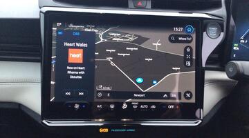 2025 Ford Standard Range 43kWh Premium Auto 5-door (White) - Image: 7