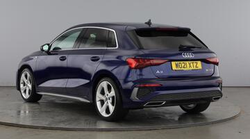 2021 Audi TFSI 35 S line Sportback S Tronic Euro 6 5-door (Blue) - Image: 3
