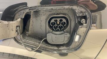 2025 Škoda TSI iV 25.7kWh SportLine DSG Euro 6 5-door (Black) - Image: 25