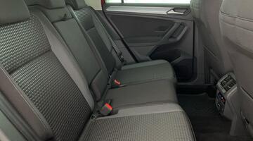 2021 Volkswagen TSI Active Euro 6 5-door (Red) - Image: 29