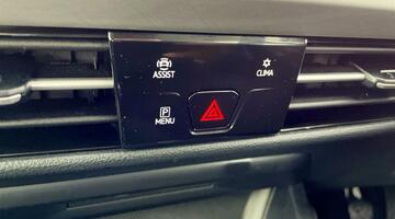 2022 Volkswagen TSI Life Euro 6 5-door (White) - Image: 14