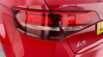 2020 Audi TFSI CoD 35 Sport Sportback S Tronic Euro 6 5-door (Red) - Image: 32