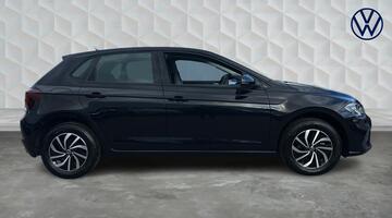 2025 Volkswagen 1.0 EVO Life Euro 6 5-door (Black) - Image: 4
