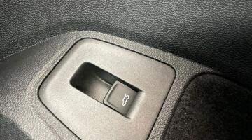 2022 Volkswagen TSI Active Euro 6 5-door (Black) - Image: 20