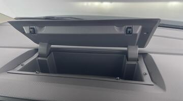 2025 Volkswagen 2.0 TDI Style Long MPV DSG Euro 6 5-door (Grey) - Image: 26